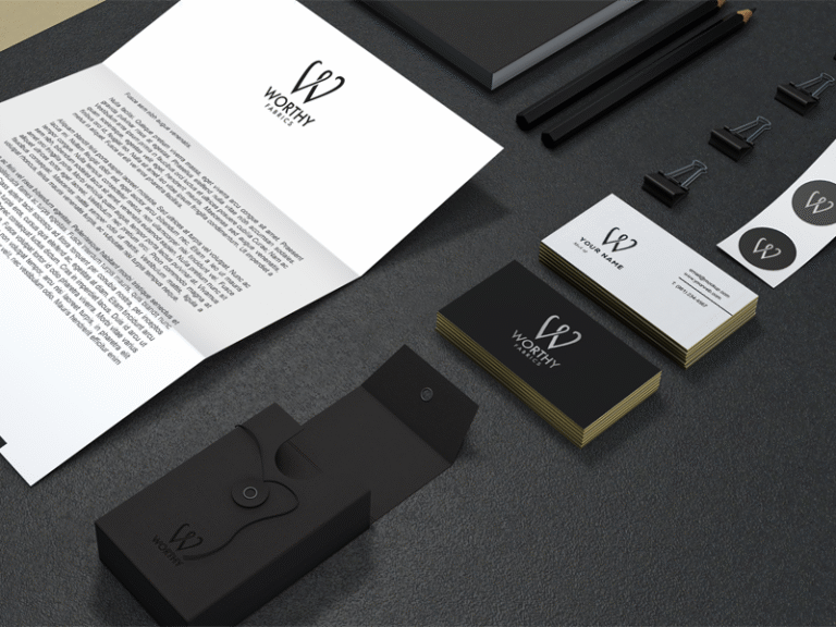 Création de papeterie pour Worthy fabrics, réalisée par Margarita Pautrat graphiste freelance à Perpignan.